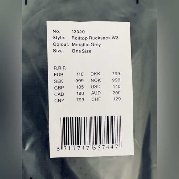 RAINS Metallic Grey Rolltop Rucksack Waterproof Backpack/Carrying Bag  17L. NIP - Picture 7 of 10